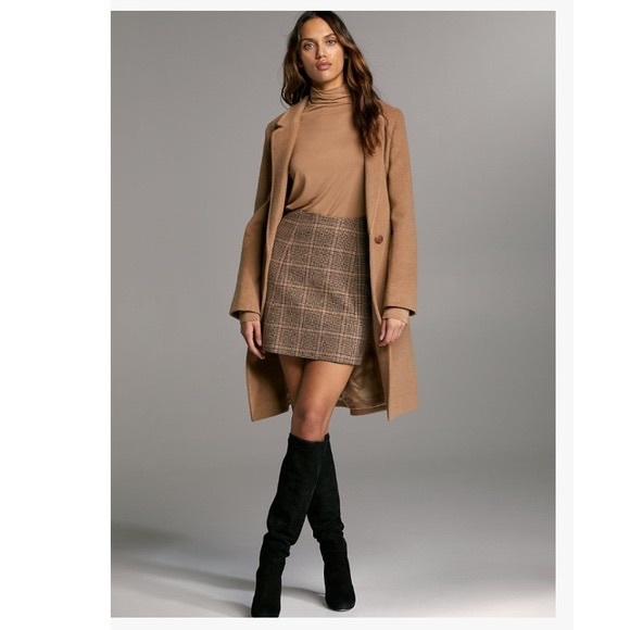 Aritzia Dresses & Skirts - Babaton modern checked mini skirt - brown plaid